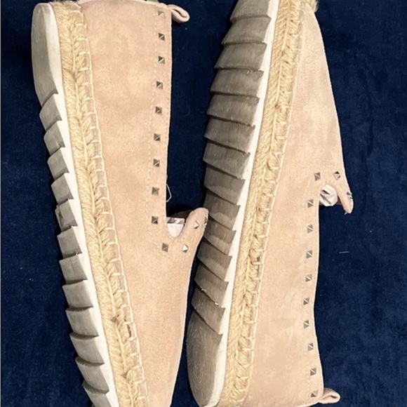Women’s Marc Fisher Light Pink Faux Suede Studded Espadrilles Size 7 1/2 - Picture 5 of 8